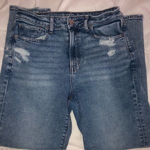 American Eagle mom jean